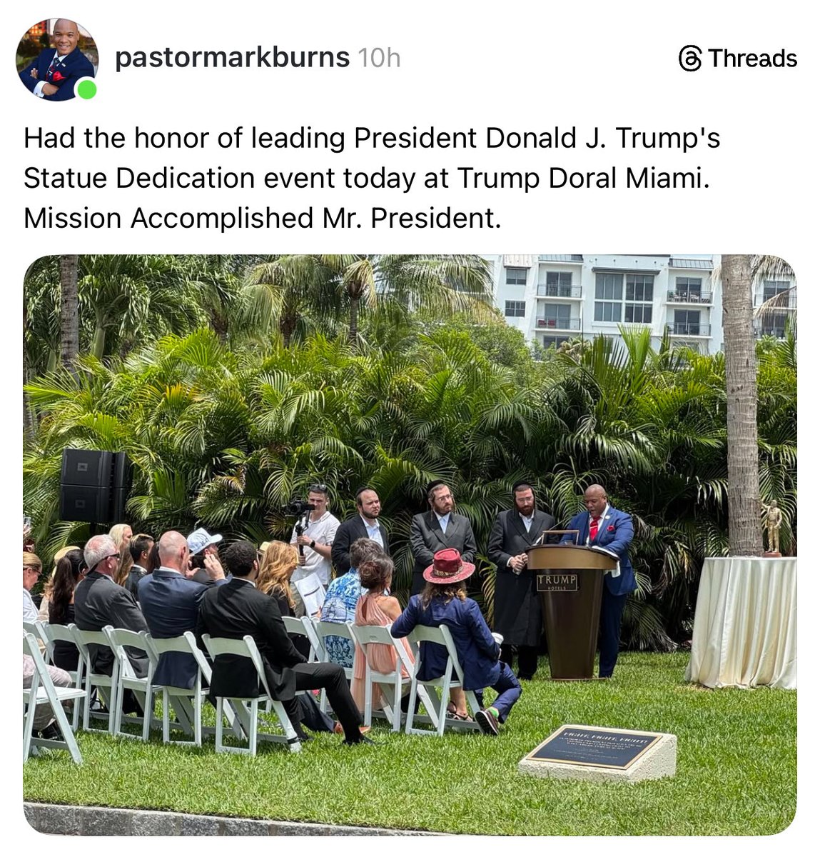 Mark Burns Praying Over Golden Trump